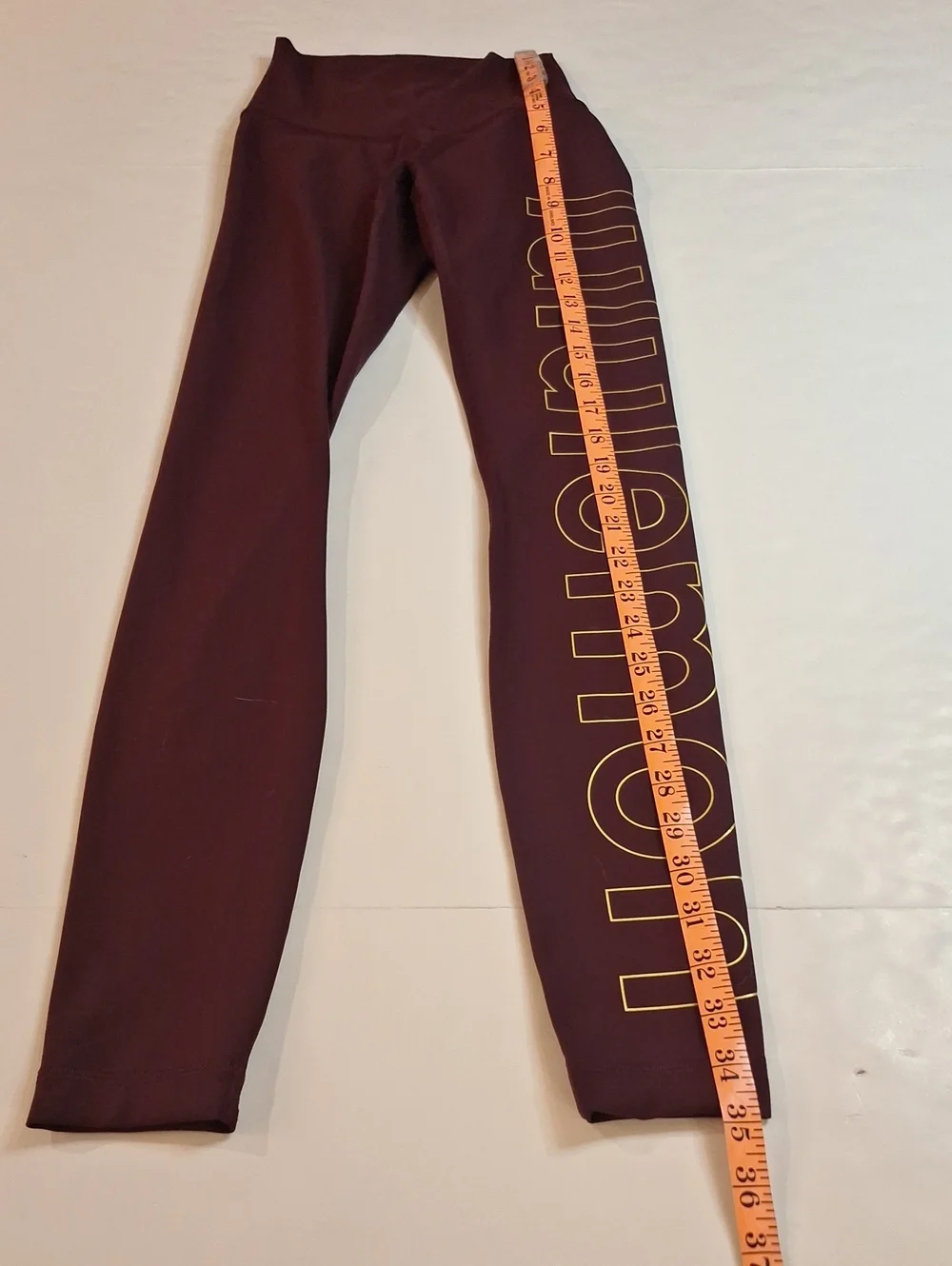#771 Lululemon leggings size 0
